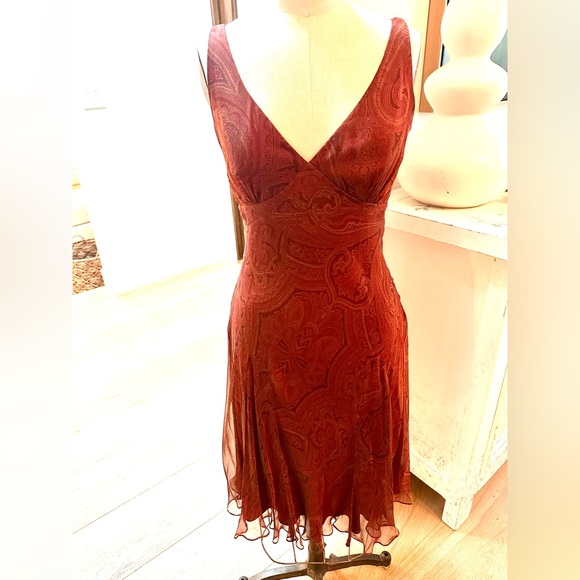 Carmen Marc Valvo Dresses & Skirts - Silk Carmen Marc Valvo Dress in Copper Paisley